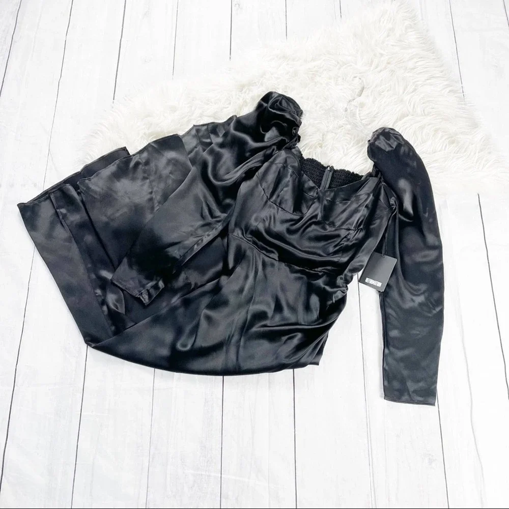 Reformation Women's Black Rey Long puff‎ sleeves 100% Silk Dress Size 6